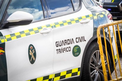 Vehículo de la Guardia Civil de Tráfico.