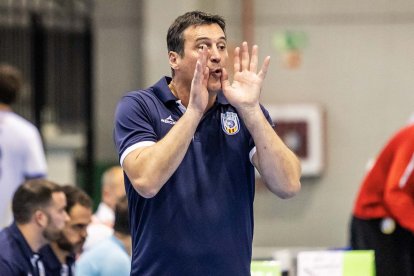 Mariano Ortega durante un encuentro en el San Andrés.