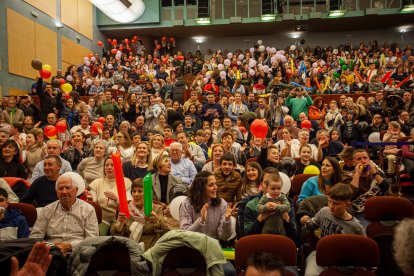 Público asistente al sorteo de los jurados.