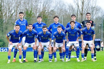Un once del Oviedo Vetusta en la actual temporada.