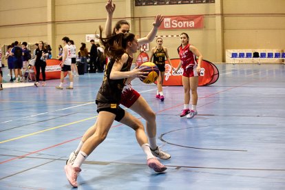 Más de 100 partidos de baloncesto fueron los disputados en el San Andrés