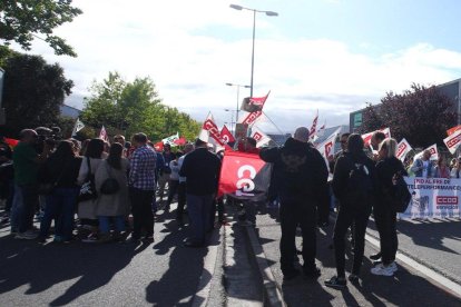 Concentración y huelga de 24 horas de la plantilla de Teleperformance en Ponferrada.