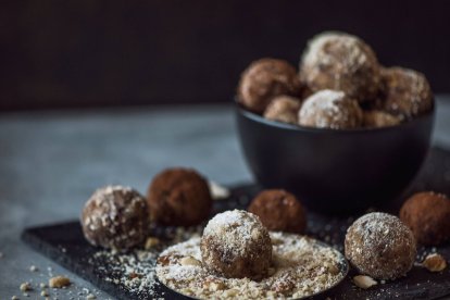 La morcilla dulce se reinventa incluso como postre en forma de trufas sofisticadas