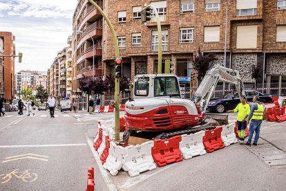 Preparativos de las obras en la plaza del Rosario.