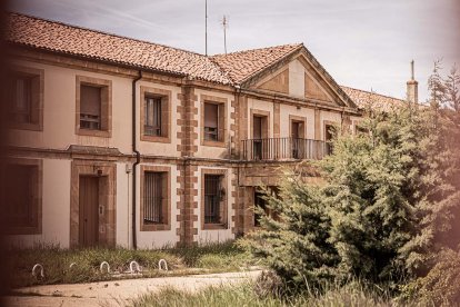 Edificio administrativo de la antigua cárcel de Soria.