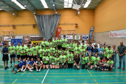 Ganadores del XXII Torneo Popular de Bádminton.