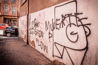 Pintada en un muro de Rota de Calatañazor.