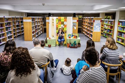 Una actividad cultural en la Biblioteca Pública de Soria