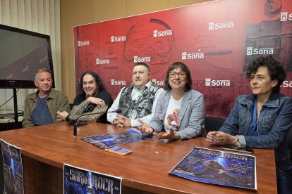 Ricardo Delso, Sergio Cacho, Ricardo Martínez, Gloria Gonzalo y Mari Carmen Carretero.