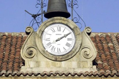 El reloj y la campana del Palacio de la Audiencia de Soria, inmortalizados por Antonio Machado en uno de sus versos más célebres: «La campana de la Audiencia da la una».