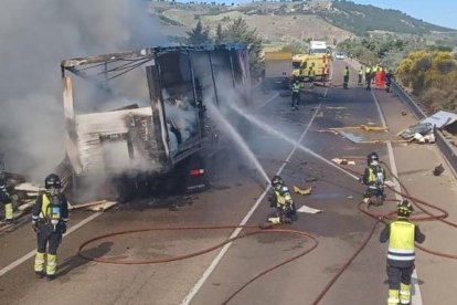 Accidente con dos camioneros muertos el pasado miércoles en Quintanilla (Valladolid).