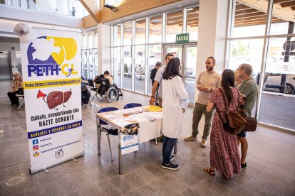 La Asociación de Personas Enfermeras y Trasplantadas Hepáticas de Castilla y León realiza una jornada informativa en el Hospital Santa Bárbara de Soria.