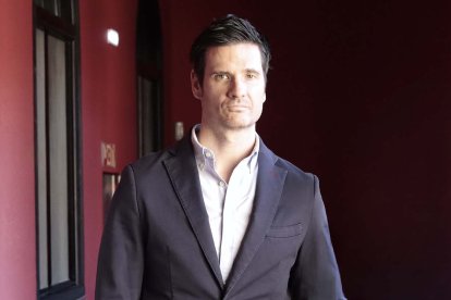 Héctor Sarnago Andía.