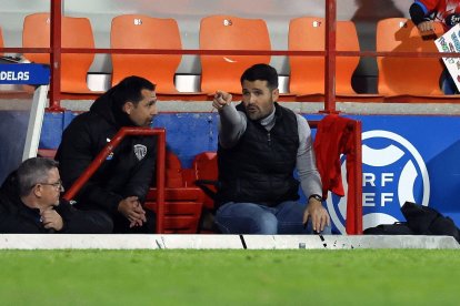 Lolo Escobar en el banquillo del Lugo hace dos temporadas.