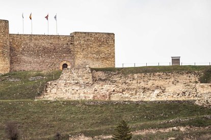 Muralla y castillo de Medinaceli.
