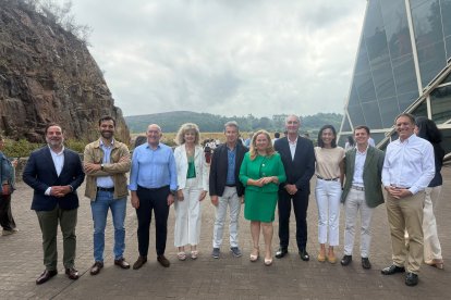 Los candidatos del PP a las Alcaldías de las capitales de Castilla y León con el candidato por Soria, José Manuel Hernando, el primero por la izquierda.