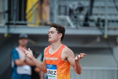 Alejandro Nuñez Barrios fue plata en el 400.