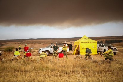 Dispositivo desplegado ante la cercanía del fuego.