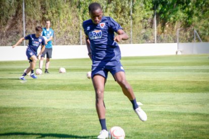 Mahamadou Cisse es uno de los jugadores que ha empezado a entrenar hoy con el Numancia.