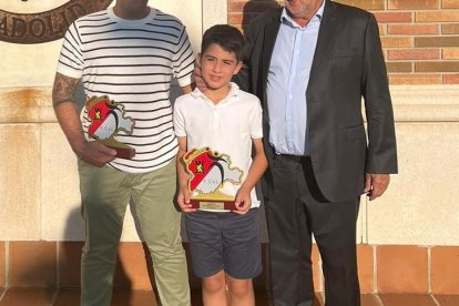 Tres generaciones Heras en la gala de la Federación de Castilla y León de Balonmano.