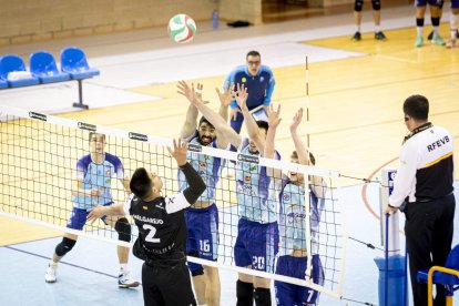 Buen voleibol el desplegado por los celestes de Soria