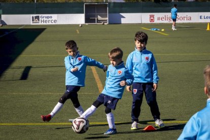 El fútbol base del equipo entrena en la Ciudad Deportiva
