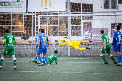 El San José gana el derbi y se mete de lleno en la lucha por el play off de ascenso.