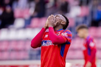 Este empate pone en peligro conseguir la plaza de ascenso directo