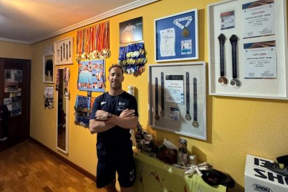 Sergio Martín es un coleccionista de metales.