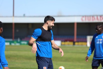 El equipo prepara el choque ante la Sarriana