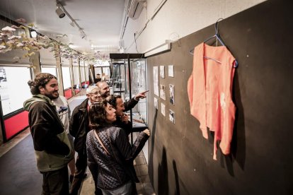 La semana cultural arranca con una muestra fotográfica de la historia de la peña