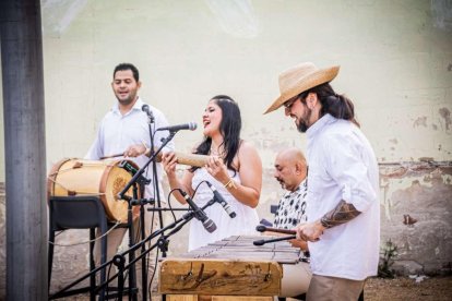 Un espectáculo protagonizado por marimbas y bombos, en el centro Gaya Nuño de Santa Bárbara