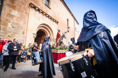 Procesión de la borriquilla en el Domingo de Ramos. MARIO TEJEDOR (11)