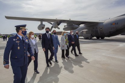 Acto institucional en el aeroparque - Mario Tejedor