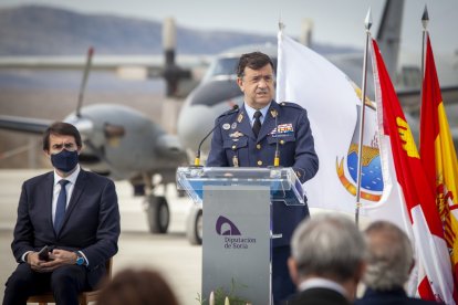 Acto institucional en el aeroparque - Mario Tejedor