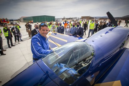 Acto institucional en el aeroparque - Mario Tejedor