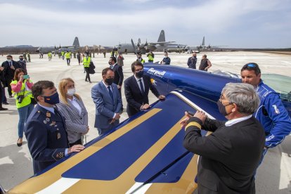Acto institucional en el aeroparque - Mario Tejedor