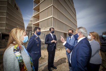 Acto institucional en el aeroparque - Mario Tejedor