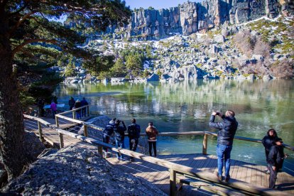 Temperaturas extremas congelan la Laguna negra - MARIO TEJEDOR (28)