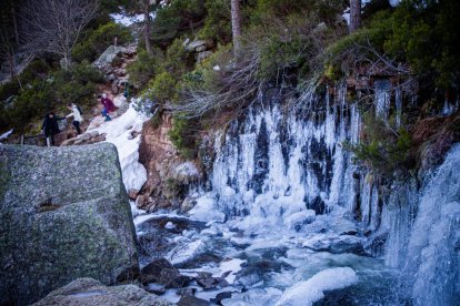 Temperaturas extremas congelan la Laguna negra - MARIO TEJEDOR (16)