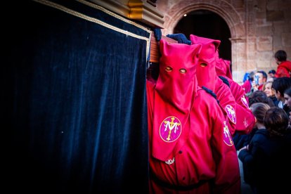 Procesión de Las caídas de Jesús. MARIO TEJEDOR
