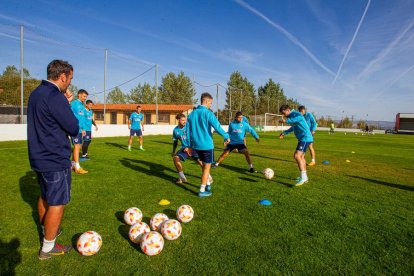 Entrenamiento del CD Numancia. MARIO TEJEDOR (4)