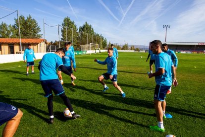 Entrenamiento del CD Numancia. MARIO TEJEDOR (25)