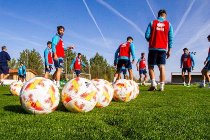 Entrenamiento del CD Numancia. MARIO TEJEDOR (26)