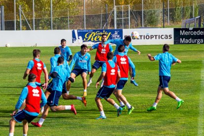 Entrenamiento del CD Numancia. MARIO TEJEDOR (74)