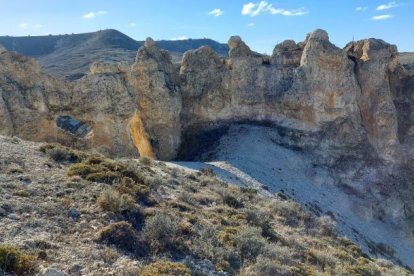 Espectaculares formaciones calcáreas en 'la Capadocia soriana', junto al pueblo de Aguaviva de la Vega.