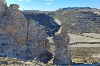 Espectaculares formaciones calcáreas en 'la Capadocia soriana', junto al pueblo de Aguaviva de la Vega.