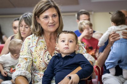 Reconocimiento a los nacidos en 2021 en el inicio de las fiestas de Golmayo..G. MONTESEGURO