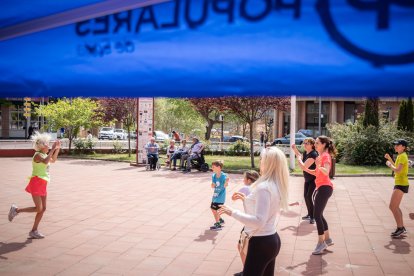 Clase de zumba con la candidata del PP al Ayuntamiento de Soria.-GONZALO MONTESEGURO