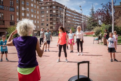 Clase de zumba con la candidata del PP al Ayuntamiento de Soria.-GONZALO MONTESEGURO